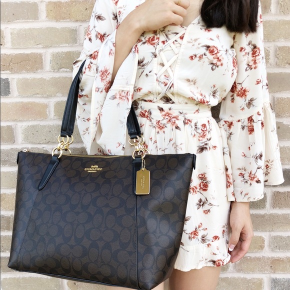 🌺🌺 Coach Large Tote brown FREE Wristlet - Picture 5 of 8